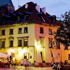 Castle 3*, Warszawa Polska