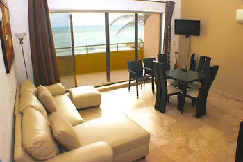 Hotel Ocean Plaza Condos