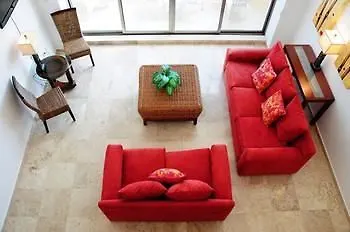 Ocean Plaza Condos Playa del Carmen